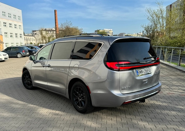 Chrysler Pacifica cena 142900 przebieg: 91500, rok produkcji 2021 z Białystok małe 46